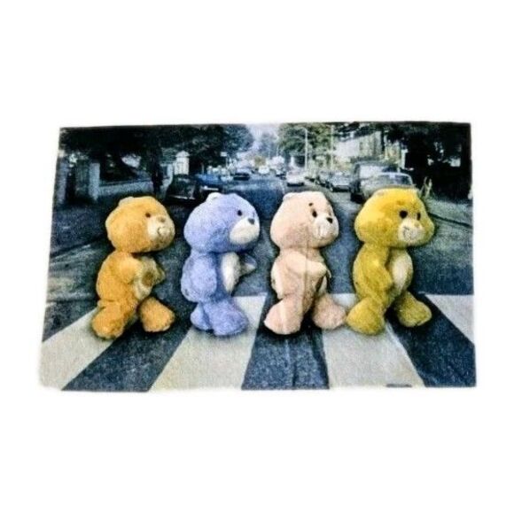 Care Bears, Beatles Packed Sidewalk, Vintage Graphic Fun T-shirt M/L - Picture 1 of 7